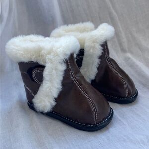 Brown Baby Boots with White Fur Trim 12-18mos